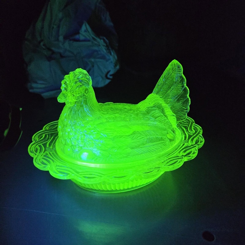 Vintage Vaseline 7" base Uranium Glass Hen on Nest Split Tail Chicken Glows!!!!